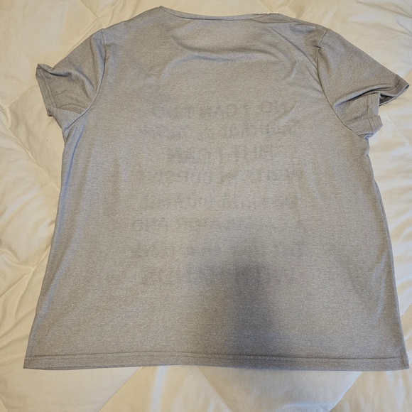 Graphic Tee Women's 2X Gray Short Sleeve Shirt - Picture 7 of 9